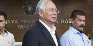 Eski Malezya Başbakanı Necip'in eşi ifadeye çağırıldı