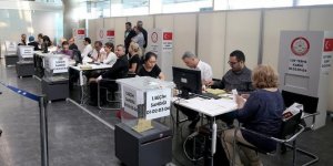 Yurt dışında seçimin ikinci günü yaklaşık 40 bin kişi oy kullandı