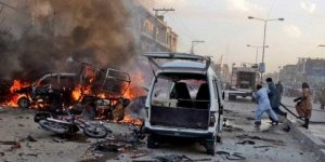 Pakistan'a saldırı: 20 ölü, 40 yaralı