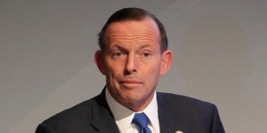 Avustralya'da eski Başbakan Abbott, saldırıya uğradı