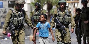 17 Filistinliyi gözaltına aldı!