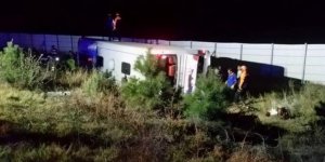 Afyonkarahisar'da yolcu otobüsü kazası: 2 ölü, 32 yaralı
