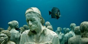 Antalya'nın Sualtı Heykel Müzesi'ne yeni heykeller batırıldı!