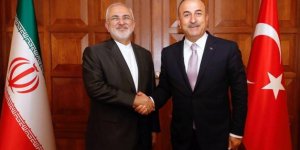 Bakan  Çavuşoğlu İranlı mevkidaşı Zarif ile görüştü!