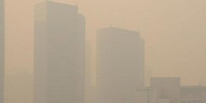 Hindistan'da hava kirliliği en yüksek düzeyine yükseldi
