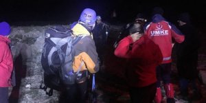 Niğde’nin Çamardı ilçesindeki mahsur kalan 3 dağcı kurtarıldı!