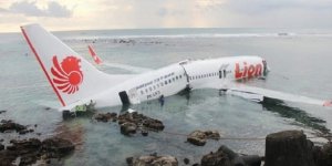 Endonezya'da Lion Havayollarına ait yolcu uçağı denize düştü!