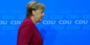 Merkel'in önümüzdeki yıl başkanlığı bırakacağı iddiası!