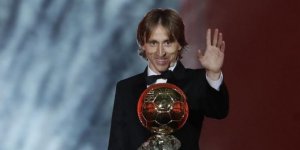 Ballon d’Or ödülünün sahibi  Luka Modric'e  özel krampon...