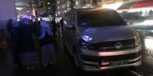 Rize'de minibüs yayalara çarptı: 2 yaralı