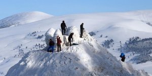 'Kardan şehit heykelleri' yapımına başlandı