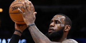 LeBron kariyerinin en ağır yenilgisini aldı
