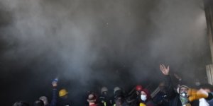 Hatay'da fabrika yangını!  12 kişi hastaneye kaldırıldı