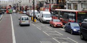 Londra’daki eski araçlara 'trafik sıkışıklığı' ücreti