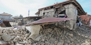 Vali açıkladı! Depremde orta ve ağır hasar gören 500'e yakın ev var