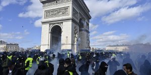 Sarı yeleklilere Paris'te gösteri yasağı