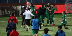 7 gollü maçta kazanan Denizlispor