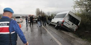 Çankırı'da sporcuları taşıyan araç devrildi