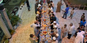 Camilerde Osmanlı'nın iftar geleneği sürdürülüyor