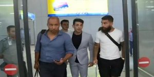 Galatasaray'ın  yeni transferi Jimmy Durmaz, İstanbul'a geldi!