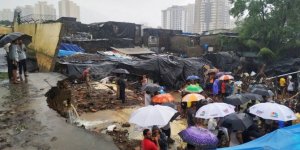 Yağış nedeniyle duvar çöktü: 15 ölü, 69 yaralı