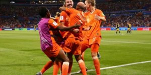 Kadınlar Dünya Kupası'nda finalin adı: Hollanda ABD