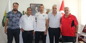 Akhisarspor Tolga Ünlü ve Gökhan Değirmenci'yi kadrosuna kattı!