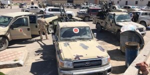 Libya'da UMH birliklerinden Trablus Havalimanı'na üç eksenden operasyon