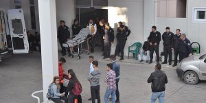 Mersin'de okul önünde kavga: 1 ölü, 2 yaralı