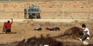 İsrail askerleri Gazze sınırında 24 Filistinliyi yaraladı
