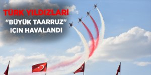 Türk Yıldızları "Büyük Taarruz" için havalandı