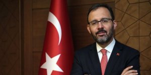 Gençlik ve Spor Bakanı Kasapoğlu'ndan Trabzonspor'a tebrik