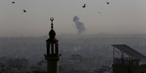 Gazze'ye hava saldırılarında ölü sayısı 12'ye yükseldi