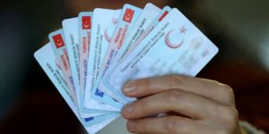 Türkiye'de yaklaşık 6 milyon kişi çipli kimlik kartına geçmedi