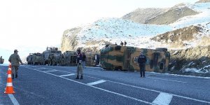 Van'da askeri konvoyda kaza: 15 asker hafif yaralandı
