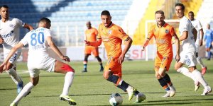Şampiyon Medipol Başakşehir sezonu mağlubiyetle kapattı