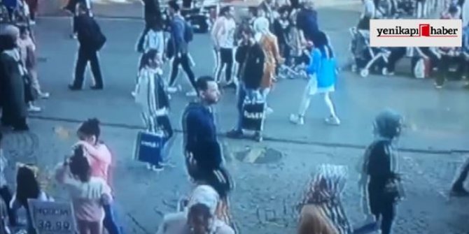 Ümraniye'de yanındaki kadını döven kişiye dayak kamerada